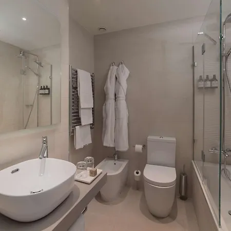 Nh Hotel 4*
