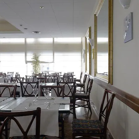 Hotel Nh 4*
